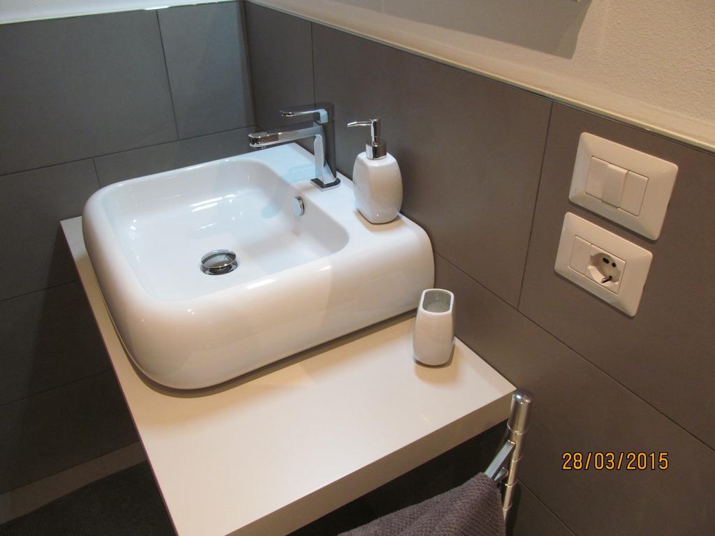 Vicolo Chiodo Apartment Verona Room photo